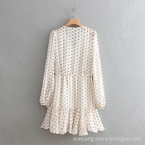 Frauenkausalwellenspitze Langarmankleid